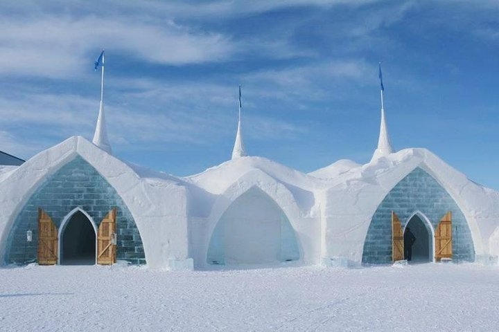 From Quebec city: Ice Hotel Visit and Transportation