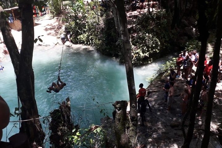 Ocho Rios River Tour: Blue Hole, Dunn's River and Tubing