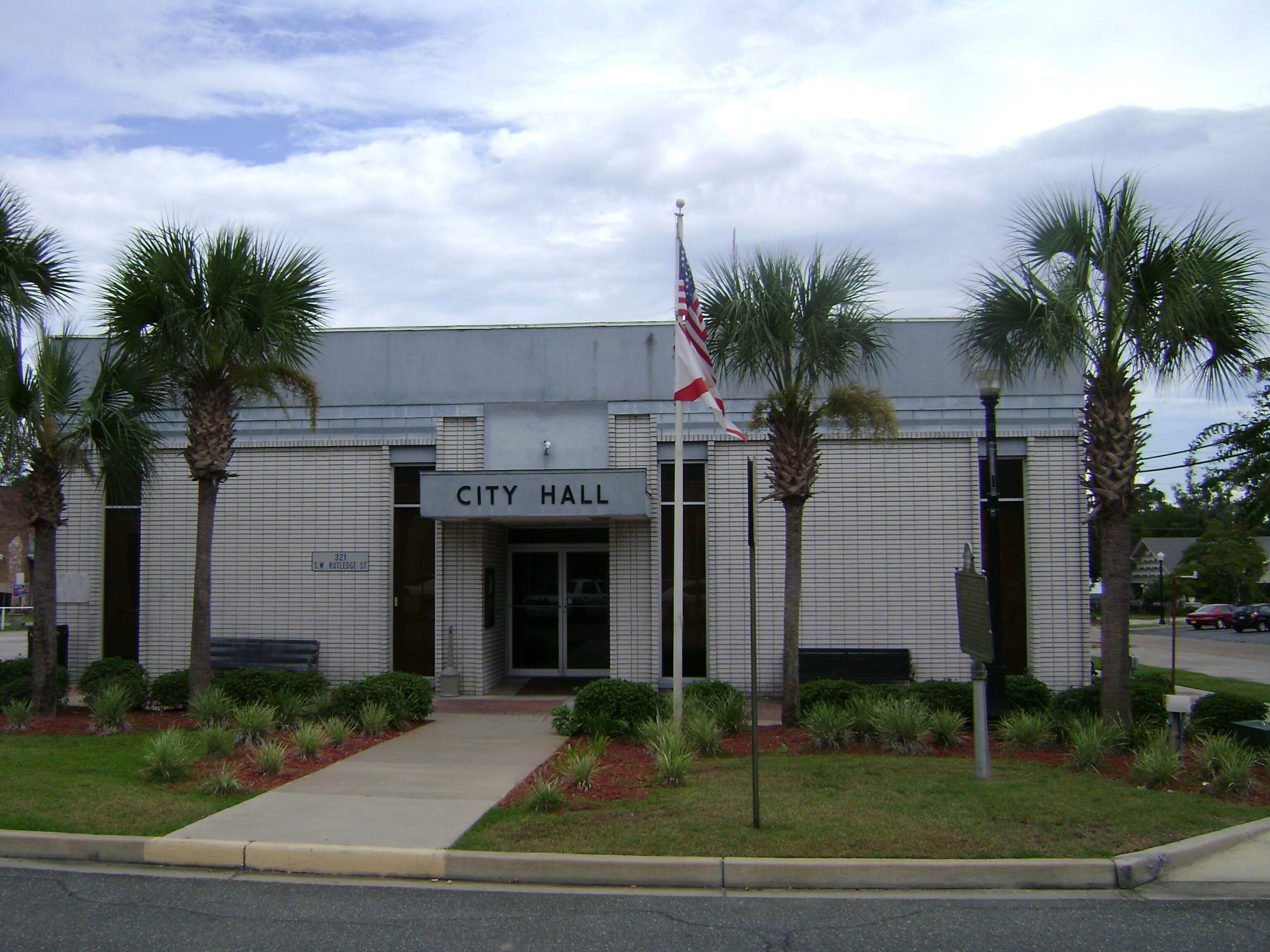Places to Eat & Drink in Madison, Florida