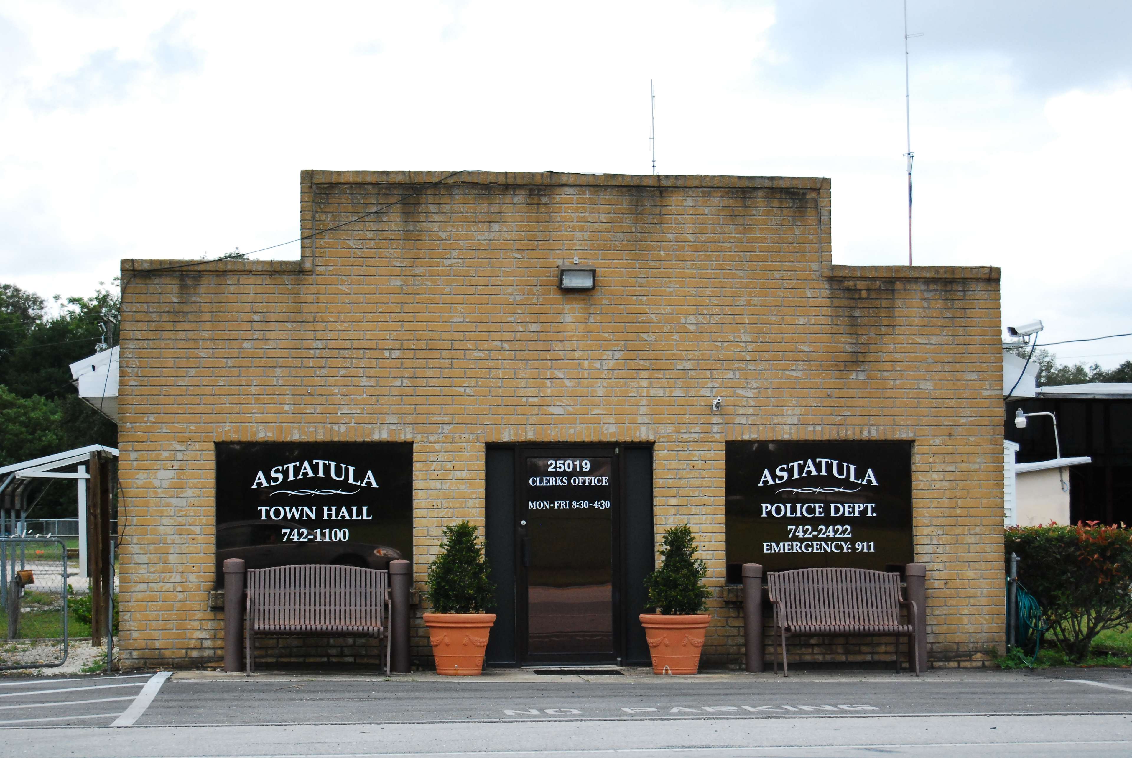 Places to Eat & Drink in Astatula, Florida