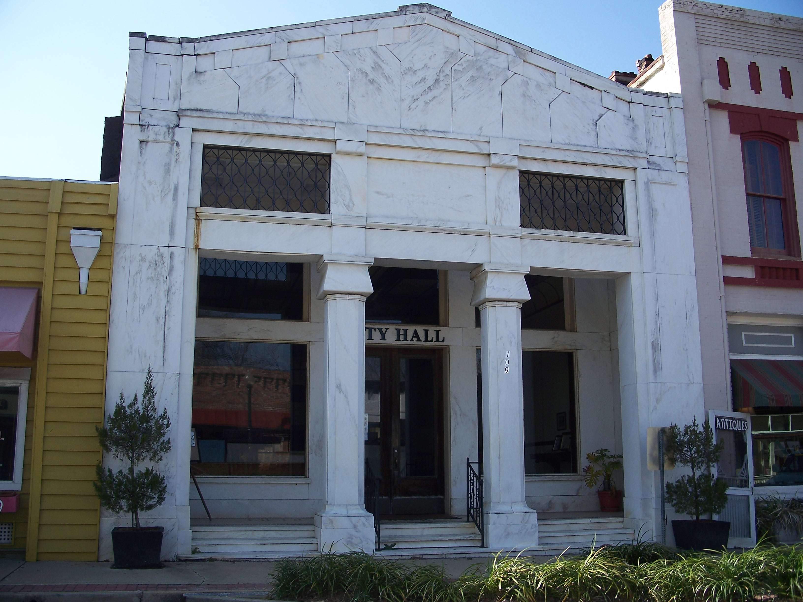 Places to Eat & Drink in Boston, Macon