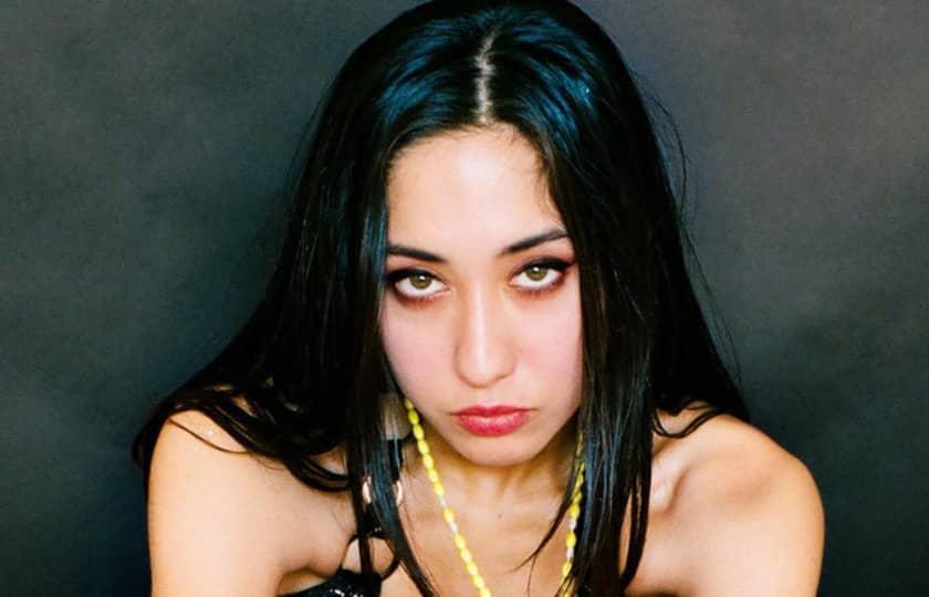 Isabella Lovestory: LATICONICA TOUR w/ Kamixlo