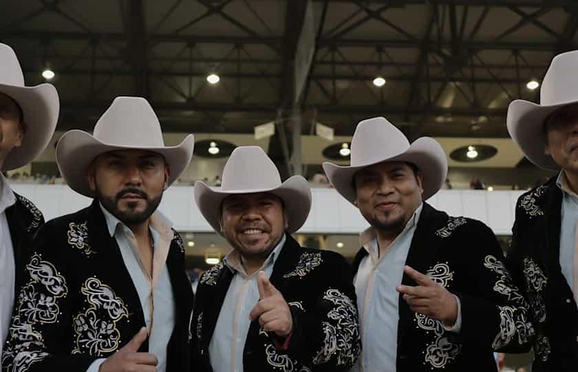 LOS CADETES DE LINARES DE LUPE TIJERINA