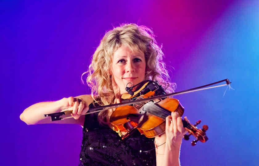 Natalie MacMaster
