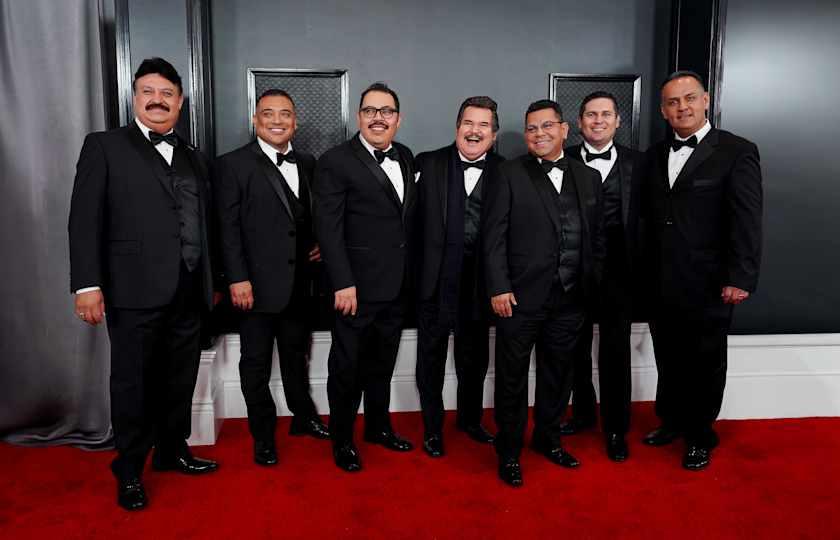 Fiesta Navidad with Mariachi Los Camperos