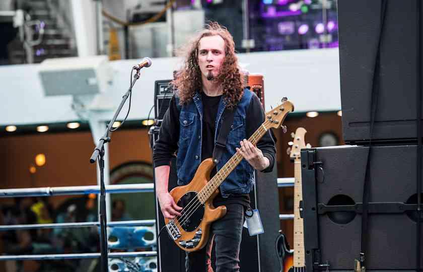 Red and Adelitas Way (16+ Event)