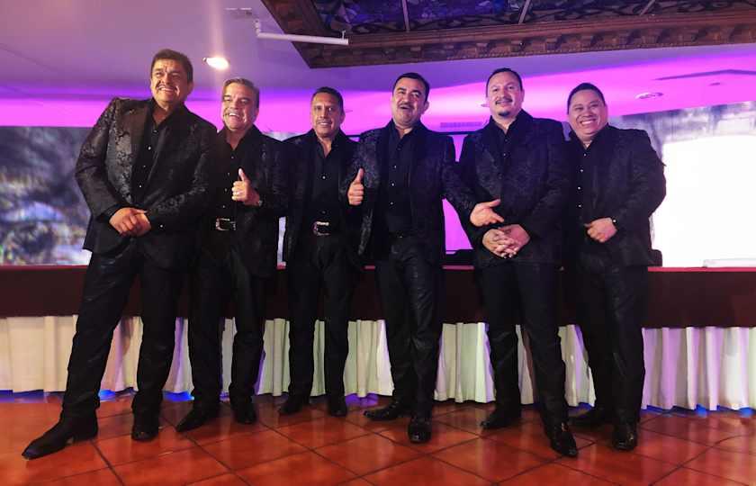 CONJUNTO PRIMAVERA & MAS