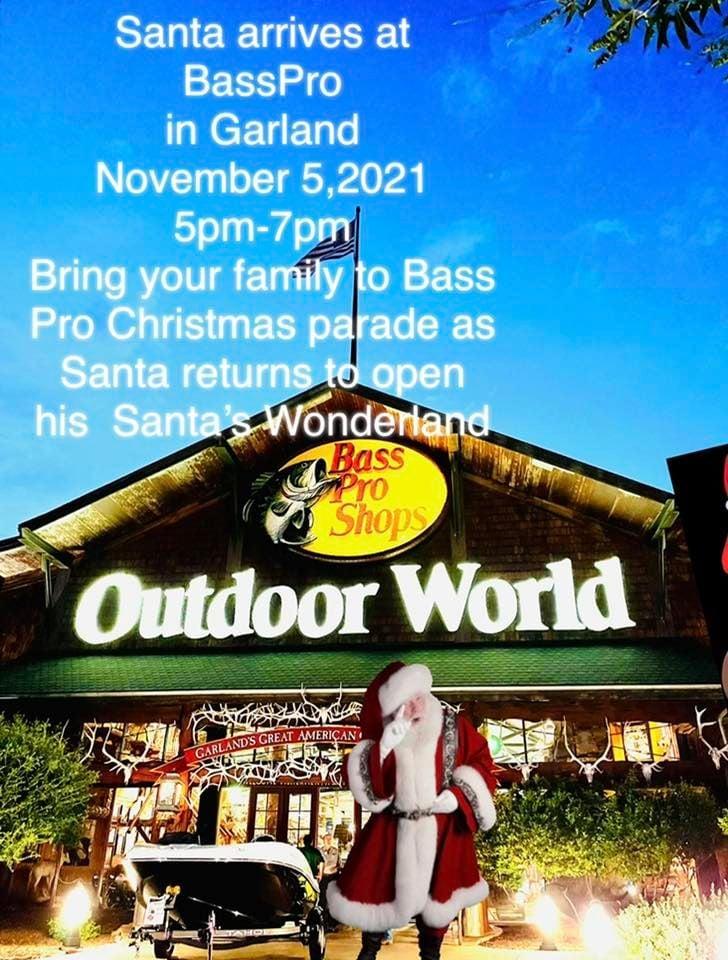 Santa Arrives at Bass Pro Shops