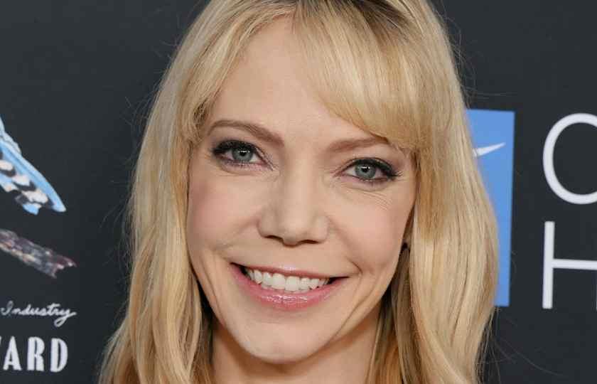 Riki Lindhome