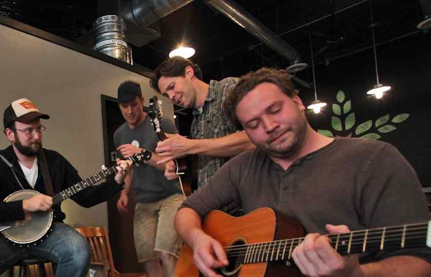 Pert Near Sandstone and The Pickpockets