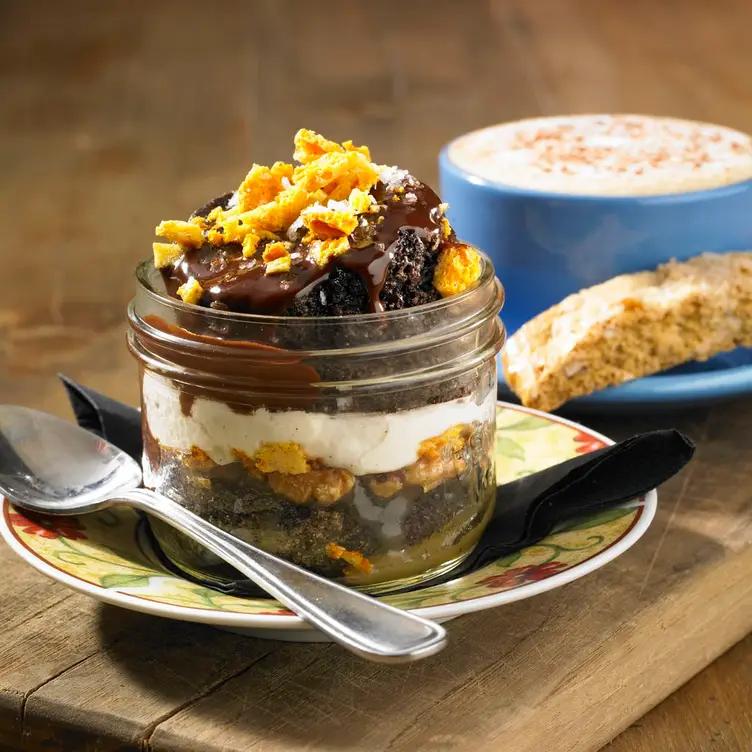 Scaddabush Italian Kitchen & Bar - Square One