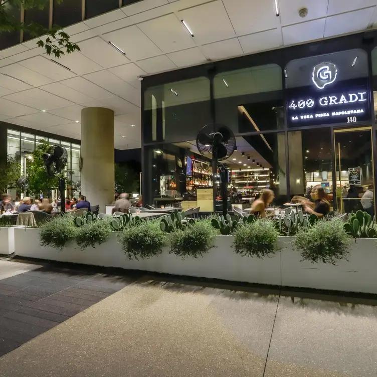 400 Gradi