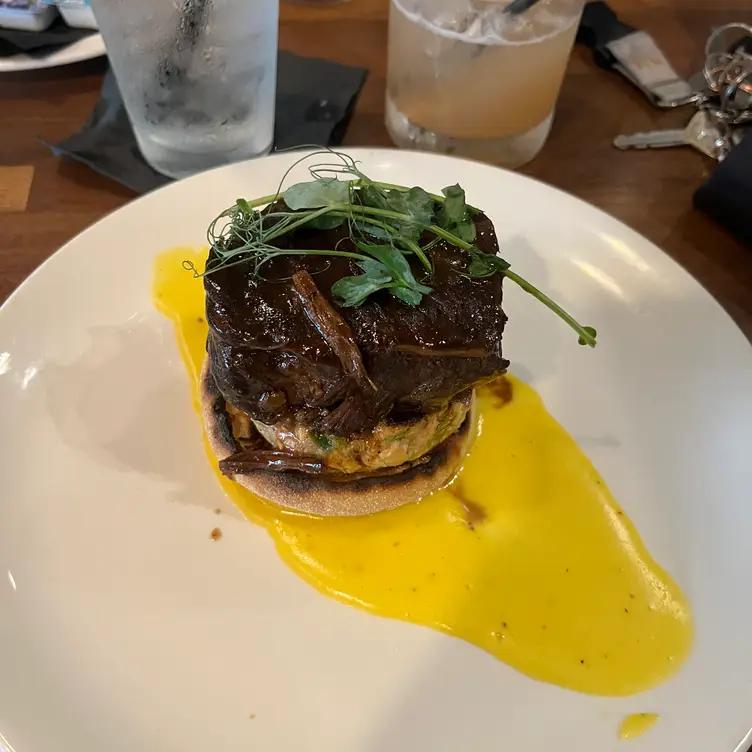 Central Kitchen + Bar