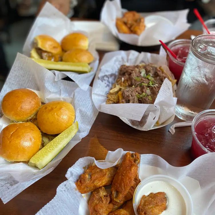 Marathon - 16th & Sansom