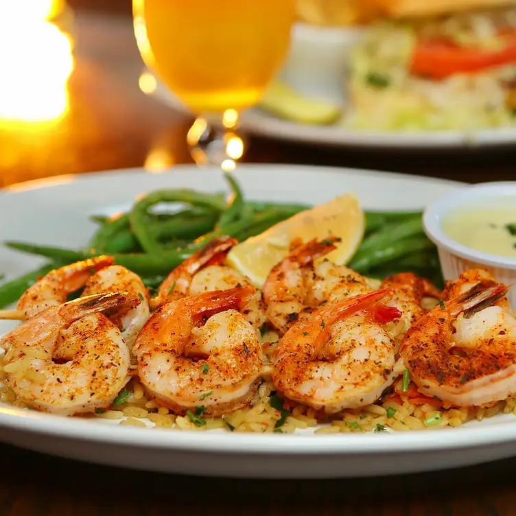 4th Tavern Lake House