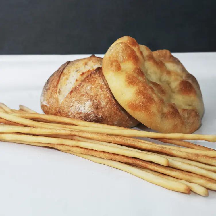 Vida Cucina Italia at The Fort Garry Hotel