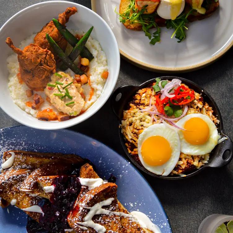 W Austin Restaurant & Lounge