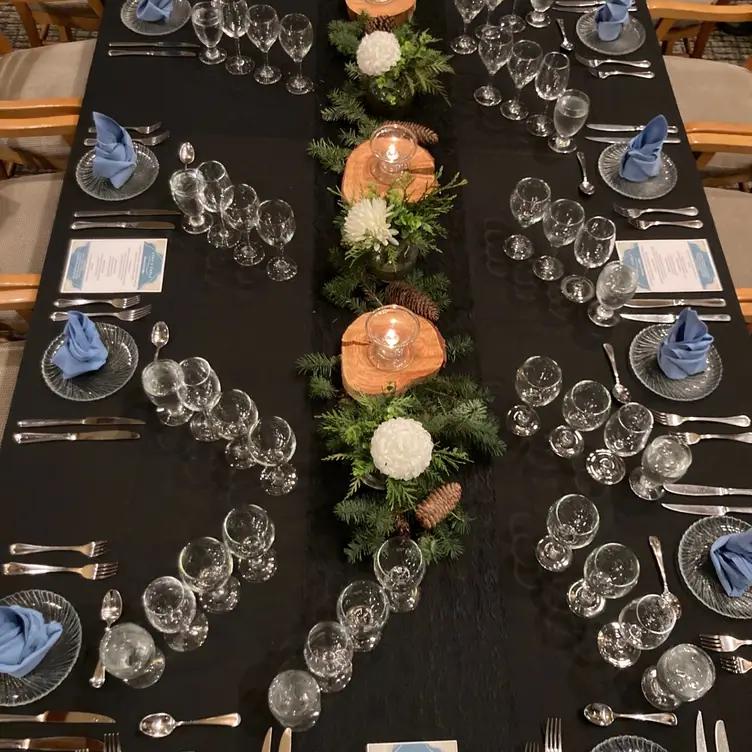 Great Blue Heron Grill at Semiahmoo Country Club