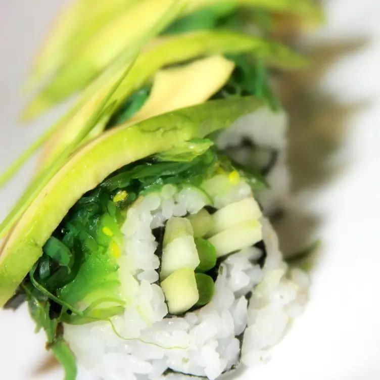 Cafe Icon Sushi & Grill