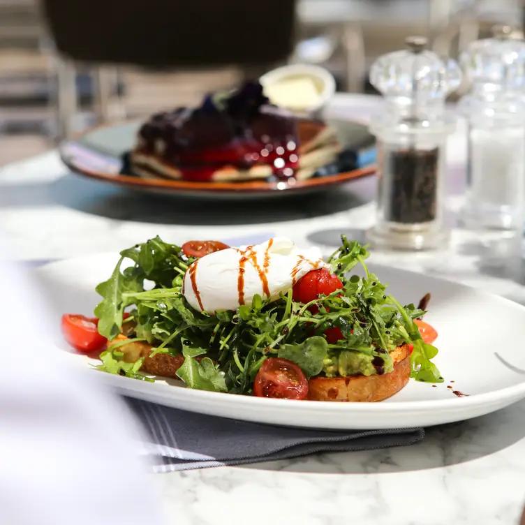 ZENTRL Kitchen + Bar