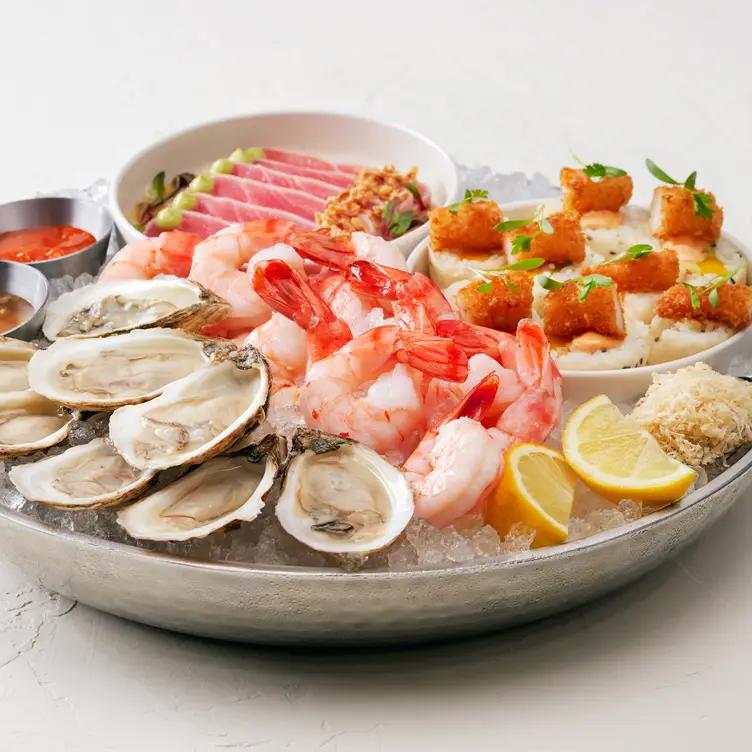 Earls Kitchen + Bar - King West