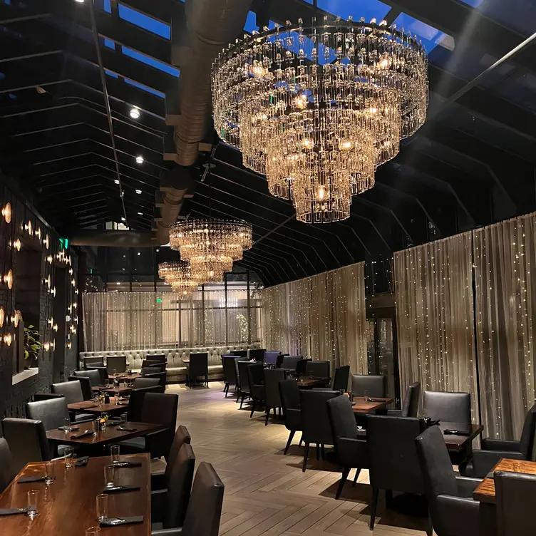 Coppin's at Hotel Covington