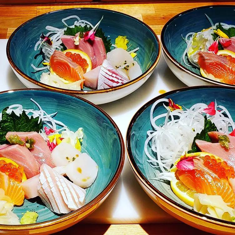Hikari Sushi & Omakase