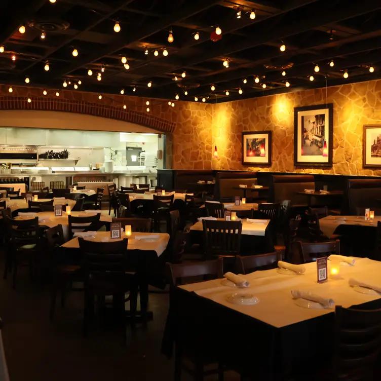 Romano's Macaroni Grill - Church Ranch