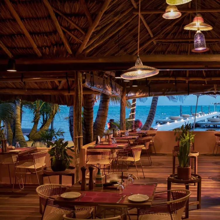 Mambo Restaurant - Matachica Resort
