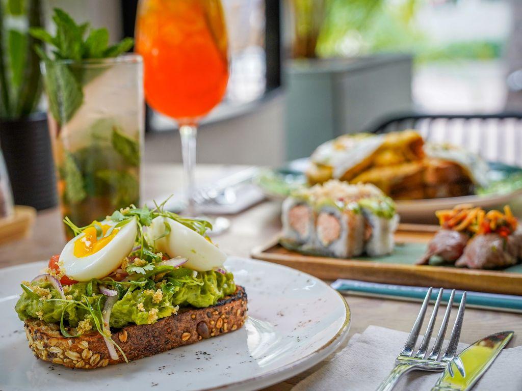 Mother’s Day Brunch at Negroni Midtown with Free Gifts for Mom & More, Sponsored by Pommery