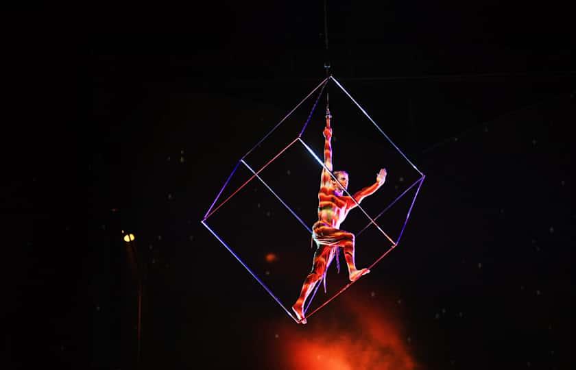 Cirque du Soleil - `Auana