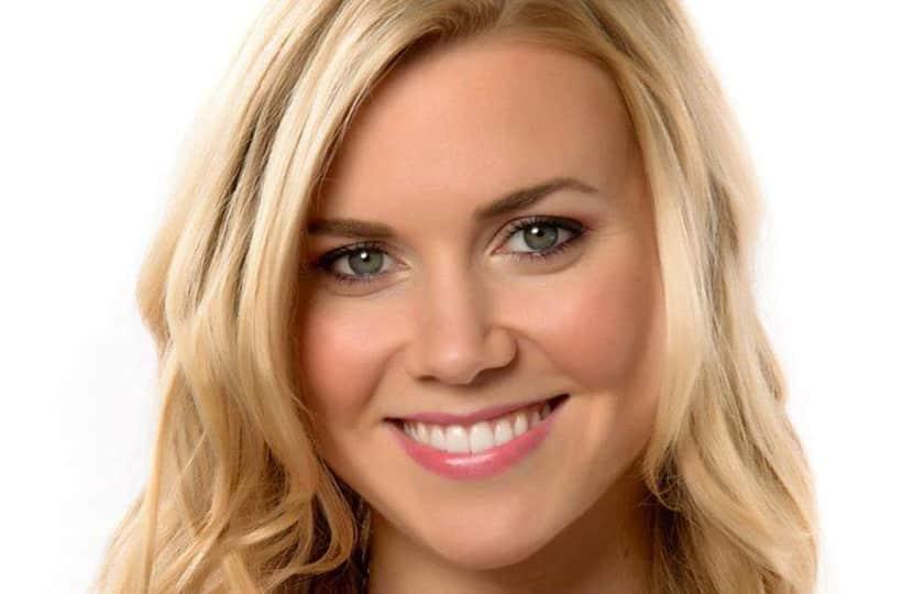 Kelsey Cook (21+ Event)