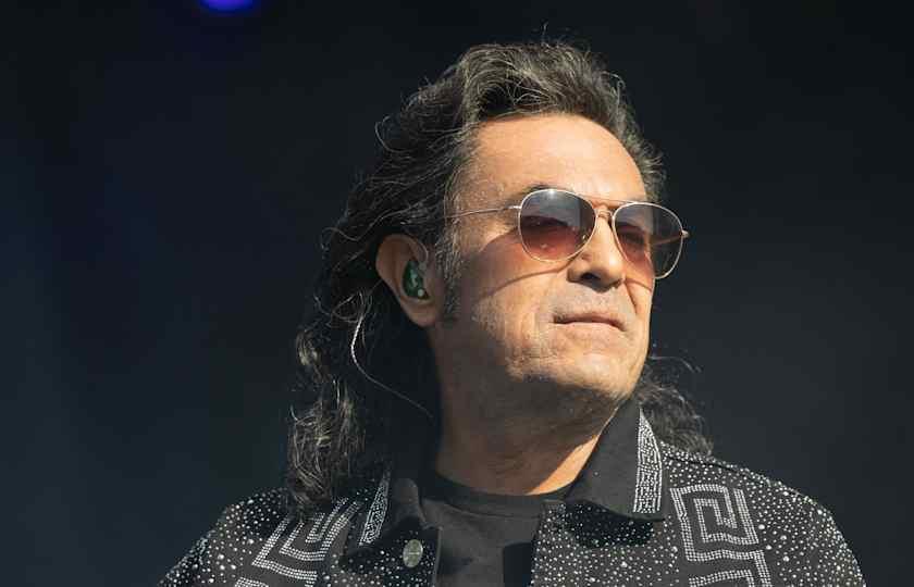 Grupo Bryndis, Industria Del Amor, Guardianes Del Amor-Romanticos Tour