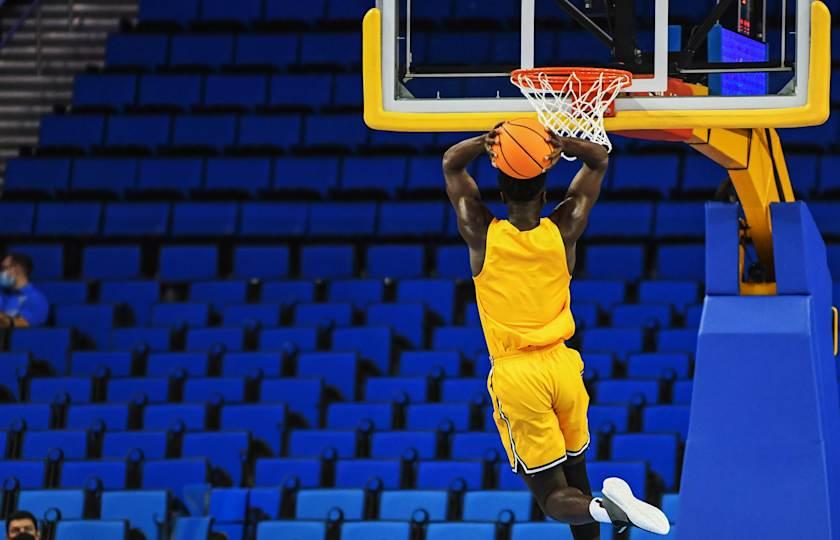 UC Riverside Highlanders at Long Beach State 49ers Basketball