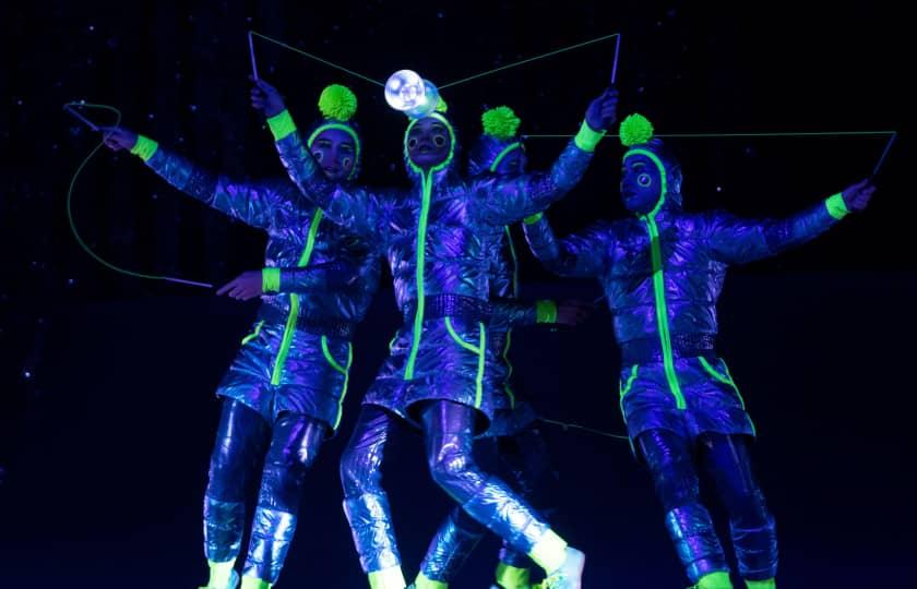 Cirque du Soleil - Twas The Night Before