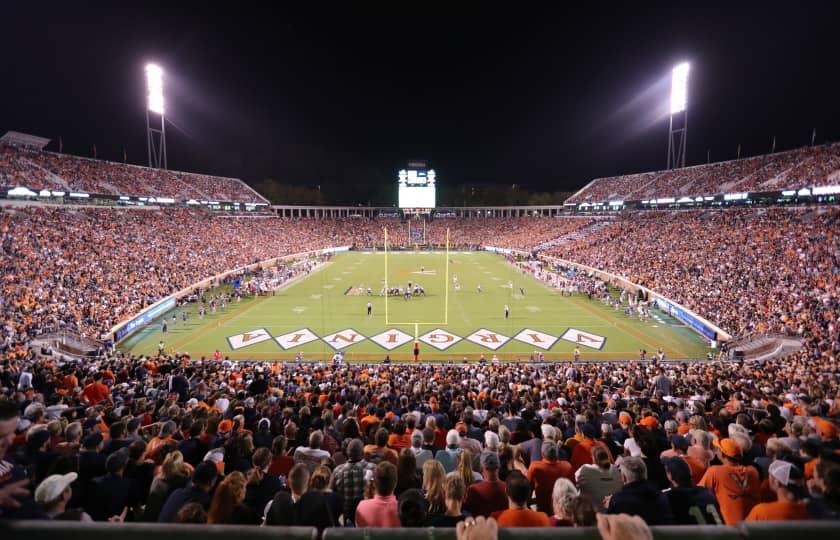 Louisville Cardinals at Virginia Cavaliers Football