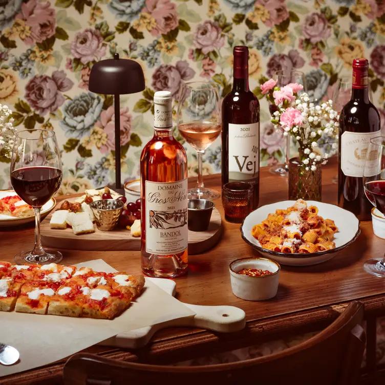 Sospiro Natural Wine Bar