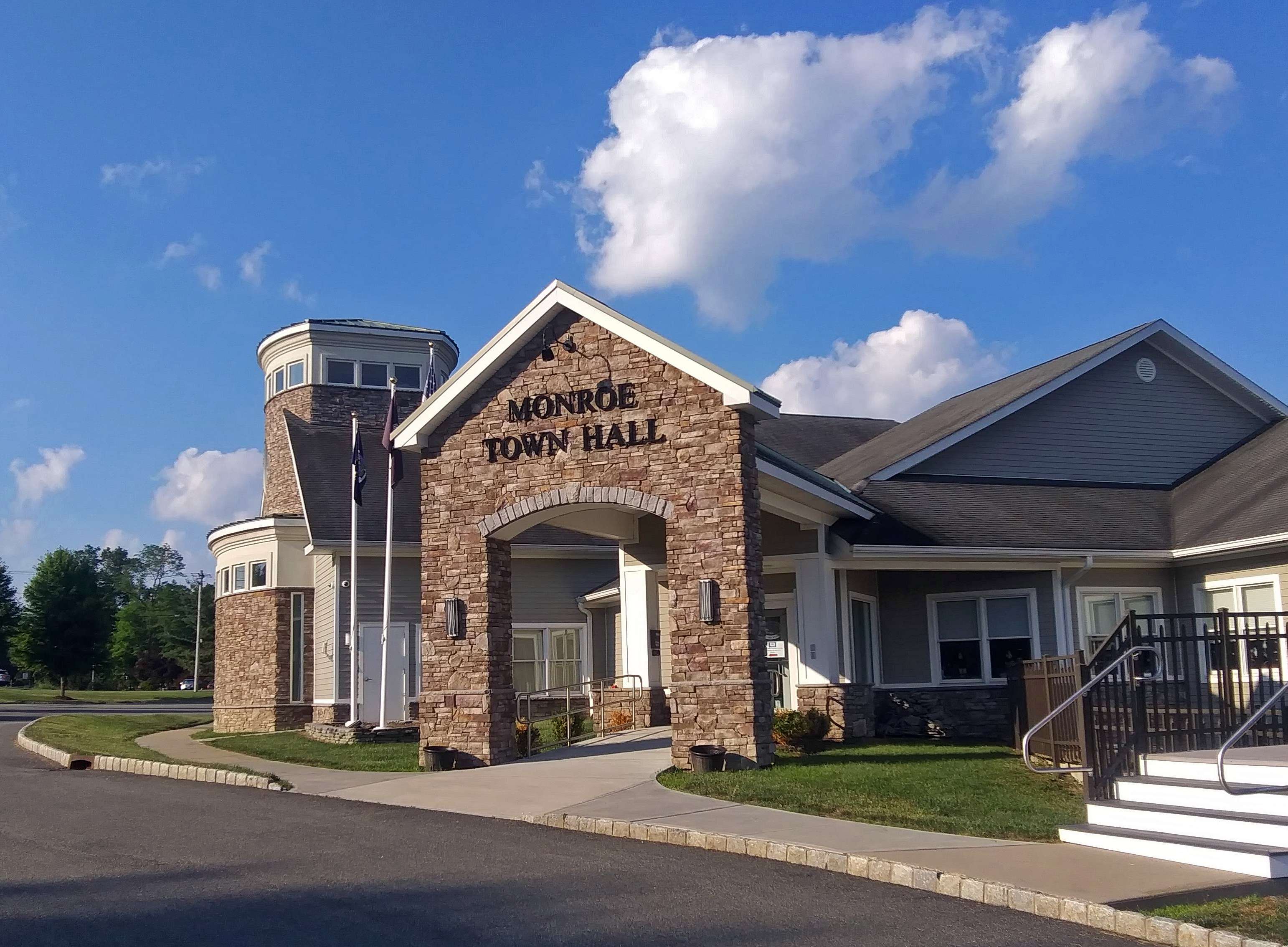 Places to Eat & Drink in Monroe, New York