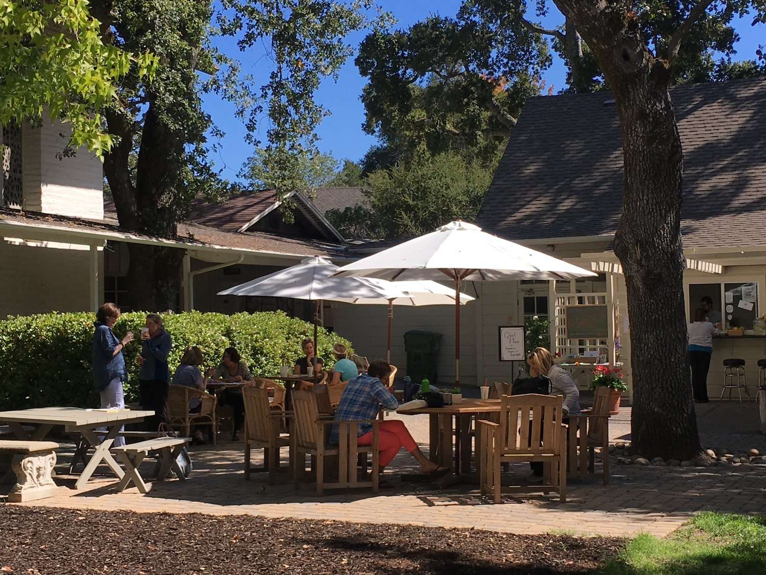 Places to Eat & Drink in Woodside, California